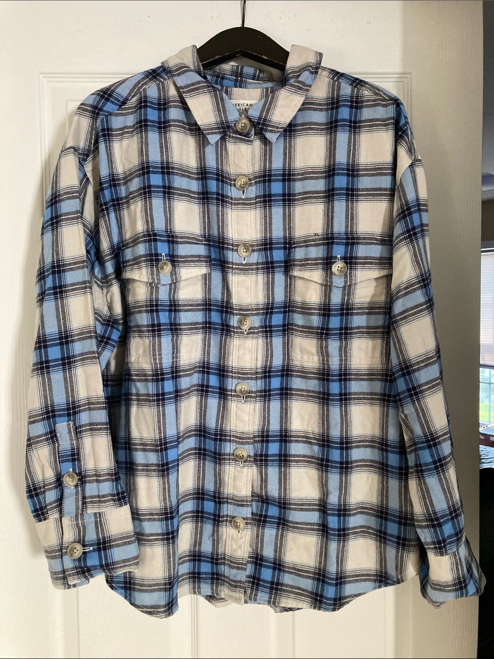 American Eagle plaid button up shirt